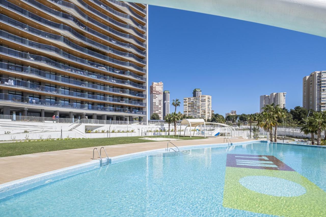 Sunset Waves Deluxe Apartments Poniente Beach Resort Benidorm Exterior foto